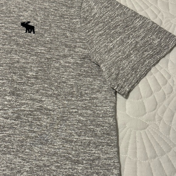 Abercrombie Kids T-Shirt Hoodie | Size 13/14 - Picture 5 of 13